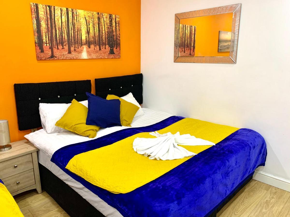 London 2 Bedroom Apartment, Kitchen, Reception And Private Garden المظهر الخارجي الصورة